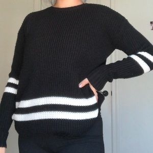 BLACK STRIPED SWEATER